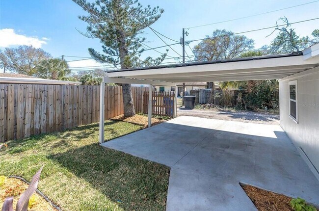 Building Photo - Updated St. Pete Home with Private Yard, Hot Tub & More!