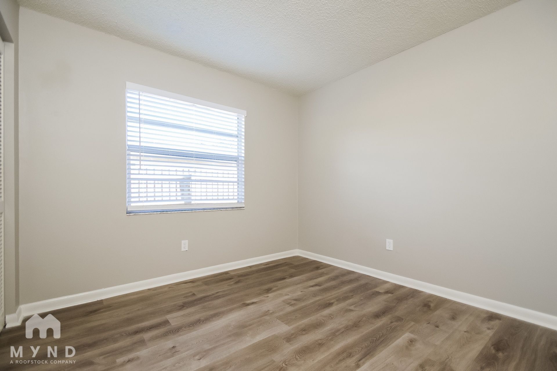 Building Photo - 3929 Oak Hammock Dr