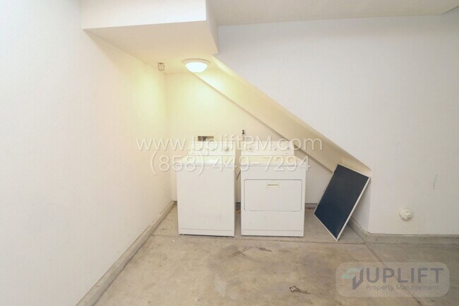 Building Photo - 514 62nd St