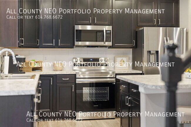 Building Photo - 1481 Channel Pl