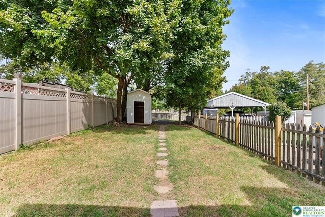 Building Photo - 821 Jackson St