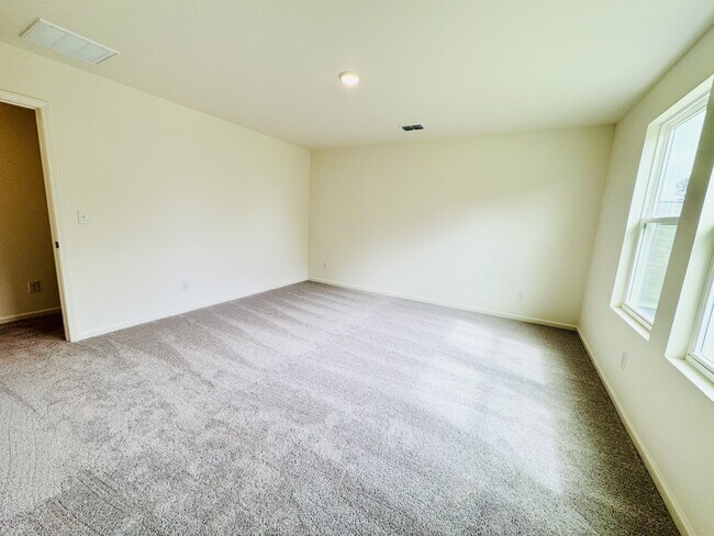 Building Photo - 623 Muster Fld Ct