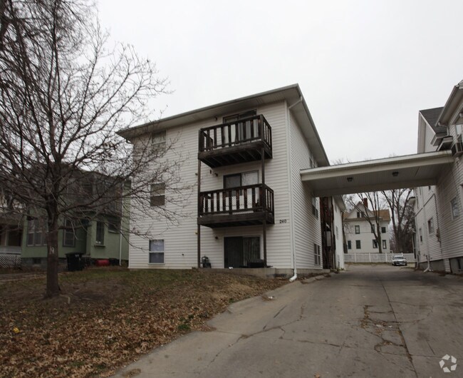 Primary Photo - 240 S 26th St