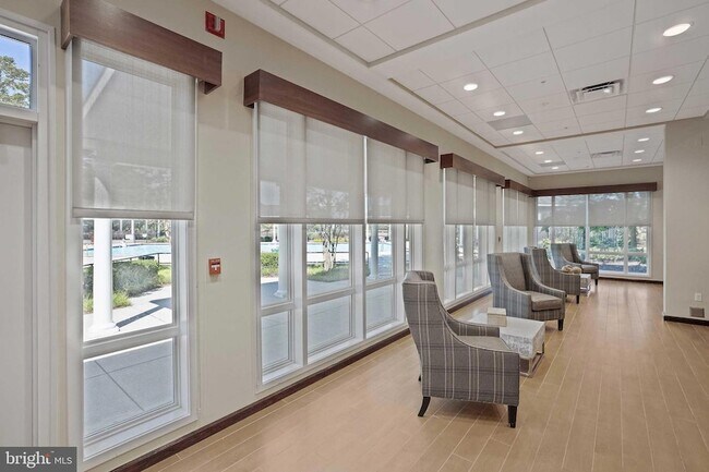 Building Photo - 700 Orchard Overlook Orch