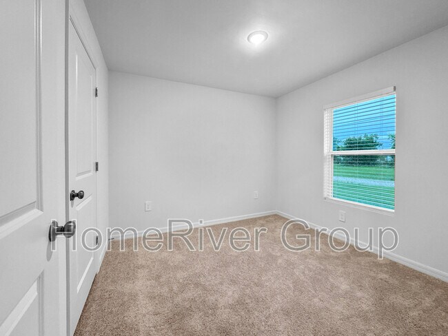 Building Photo - 4166 NW 40th Ave