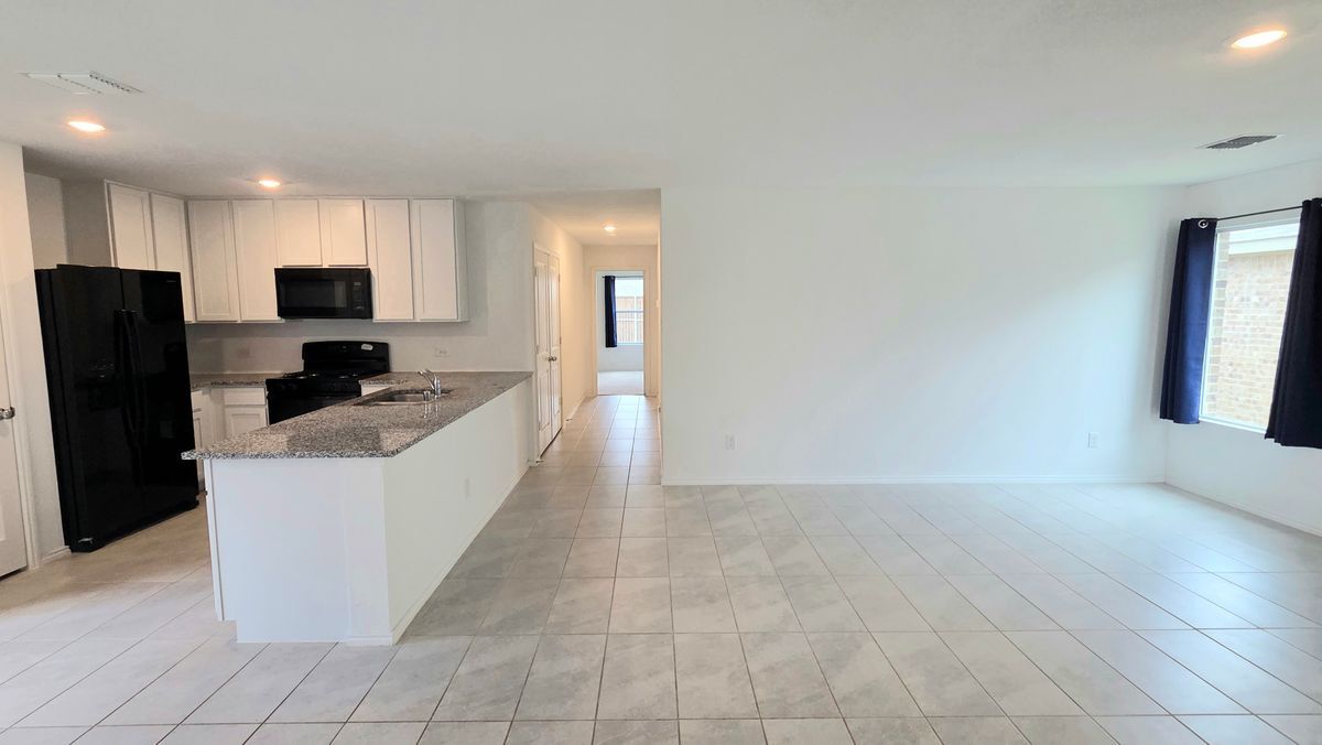 Building Photo - 1580 Forge Pond Ln