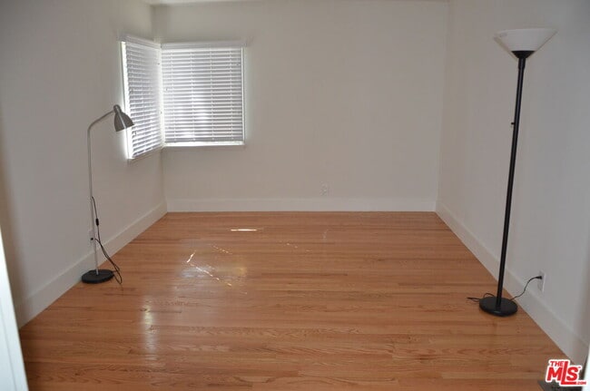 Building Photo - 2335 28th St