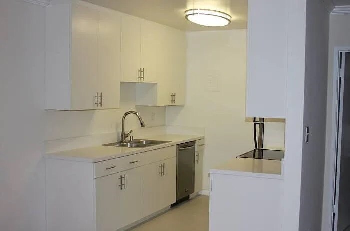 Building Photo - 2231 Virginia Ave