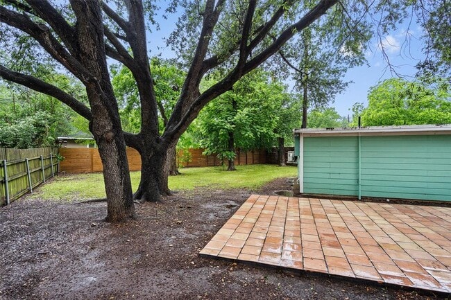 Building Photo - 5212 Berkman Dr