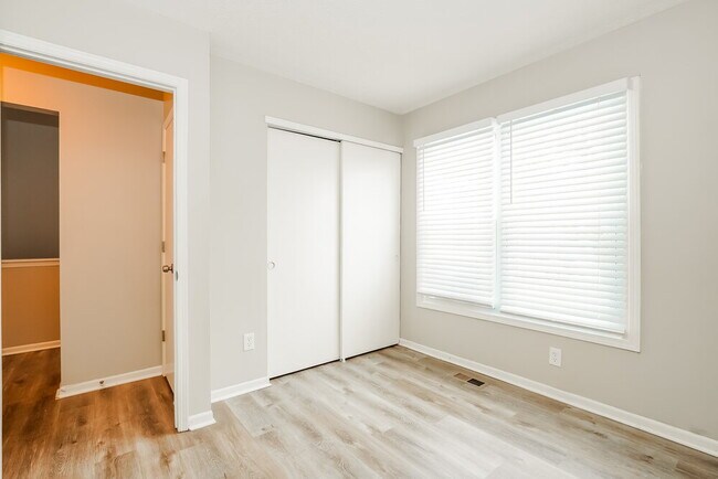 Building Photo - 5776 Chase Run