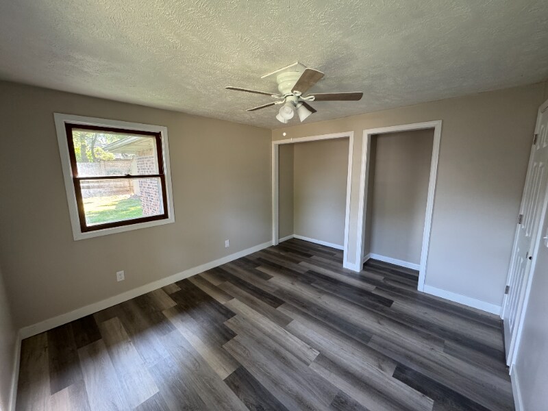 Building Photo - 1057 Delphi Ave