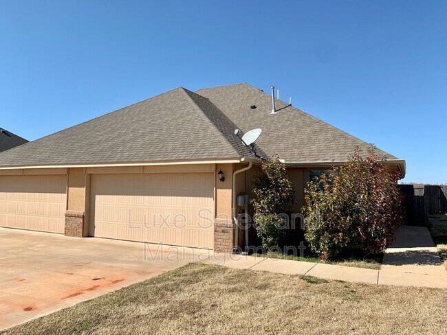 Building Photo - 11213 Coachmans Rd