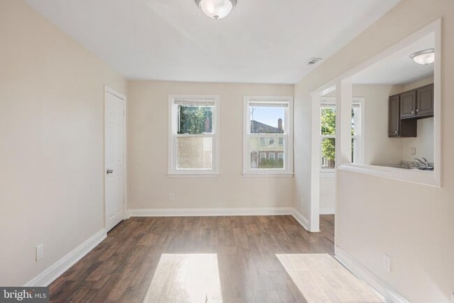 Building Photo - 5424 Belle Vista Ave