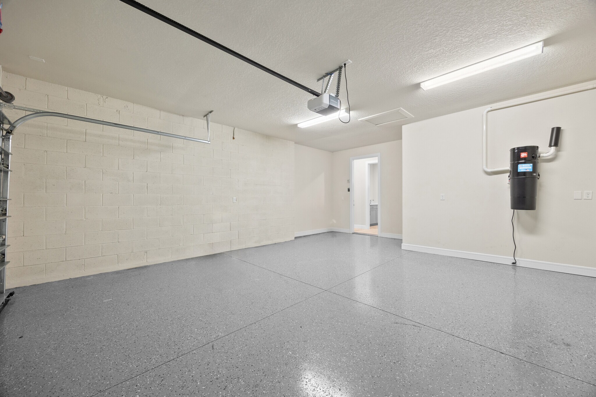 Building Photo - 10364 Shive Island Ct