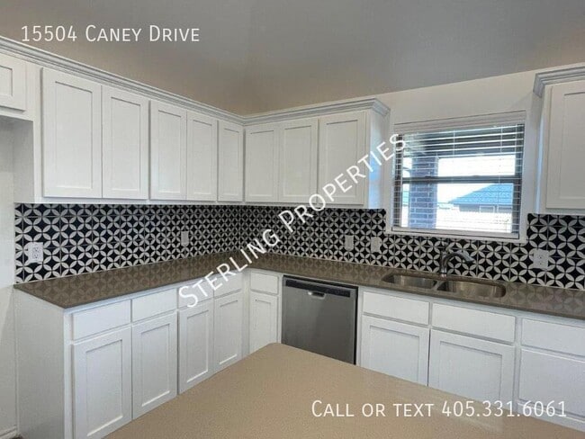 Building Photo - 15504 Caney Dr
