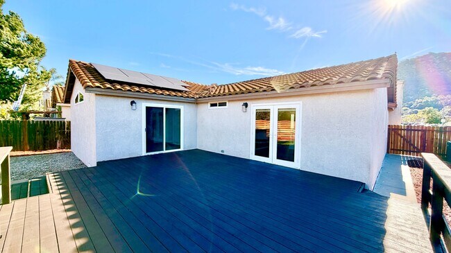 Building Photo - Wonderful Single-Story Home in the Darling Lake Rancho Viejo HOA Community of Fallbrook!