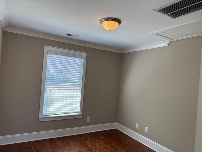 Building Photo - Lexington -Saluda River Club-Offering Self Guided Tour with RENTLY!