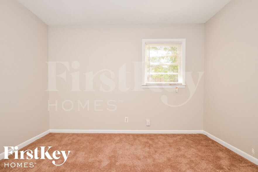 Building Photo - 525 Jefferson Ave