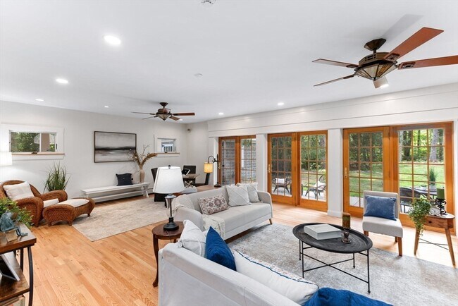 Building Photo - 98 Union St