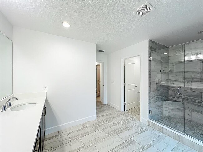 Building Photo - 3392 Bluff Oak Ln