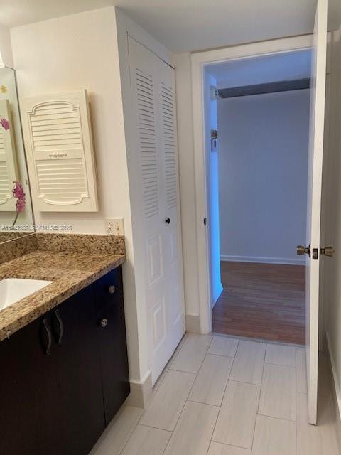 Building Photo - 1902 Bermuda Cir