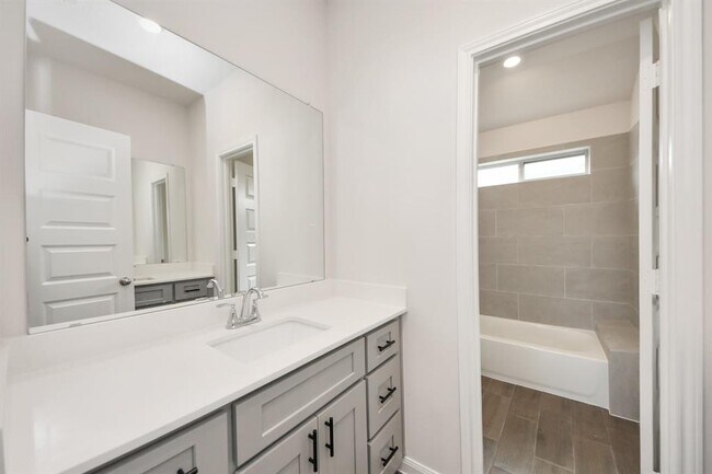Building Photo - 8006 Cypress Poplar Ct