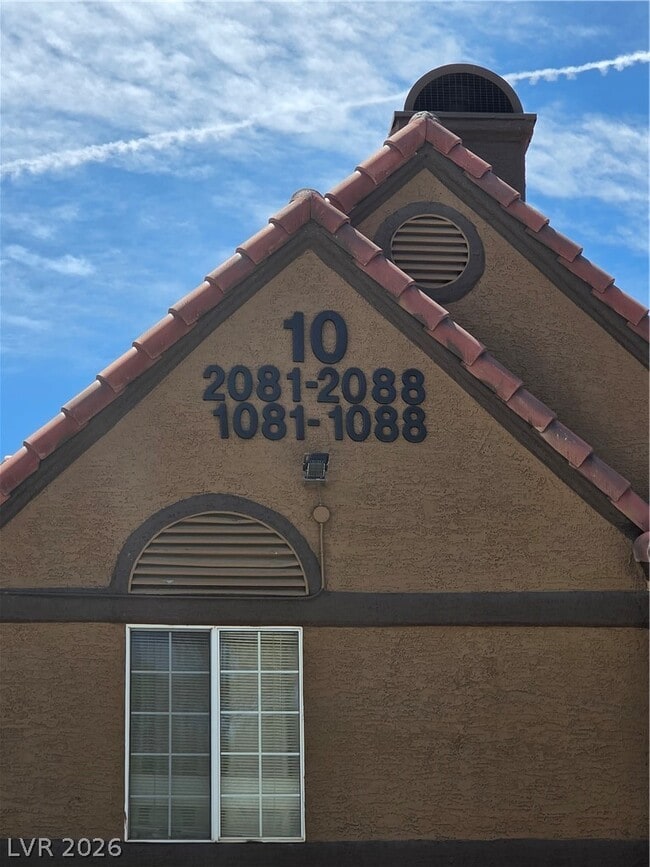 Building Photo - 2200 S Fort Apache Rd