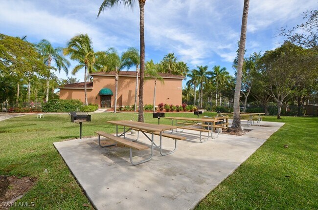 Building Photo - 1220 Wildwood Lakes Blvd
