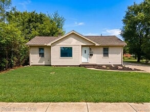 Building Photo - 2061 Inkster Rd
