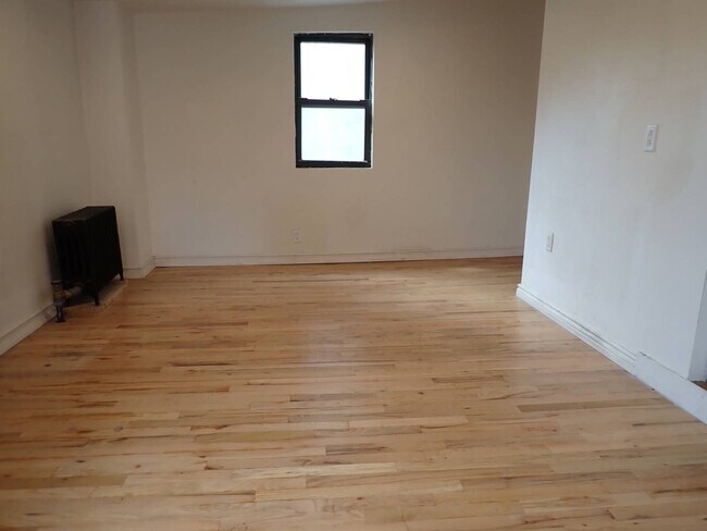 Building Photo - 89 Clermont Ave