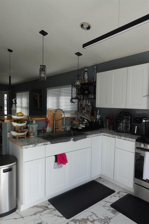 Building Photo - 6039 White Sails Dr