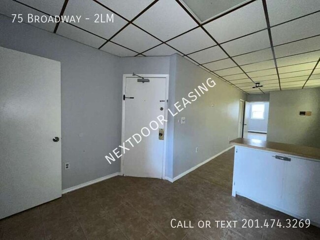 Building Photo - 75 Broadway-2LM