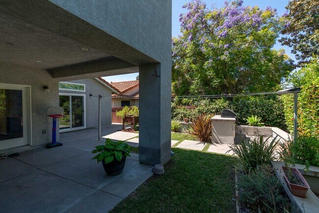 Building Photo - 4 Bedroom Home with Attached ADU in Scripps Ranch