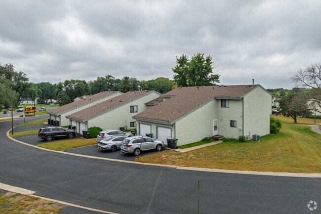 Building Photo - Sumter Lane Townhomes