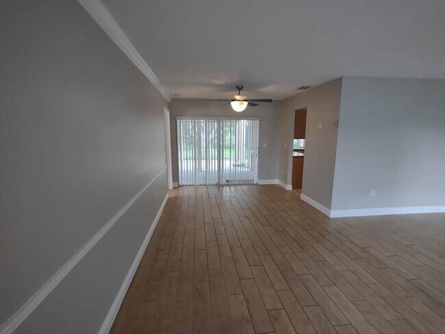 Building Photo - 8811 Seeley Ln