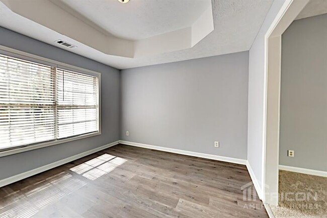 Building Photo - 910 Hounds Ridge Ct