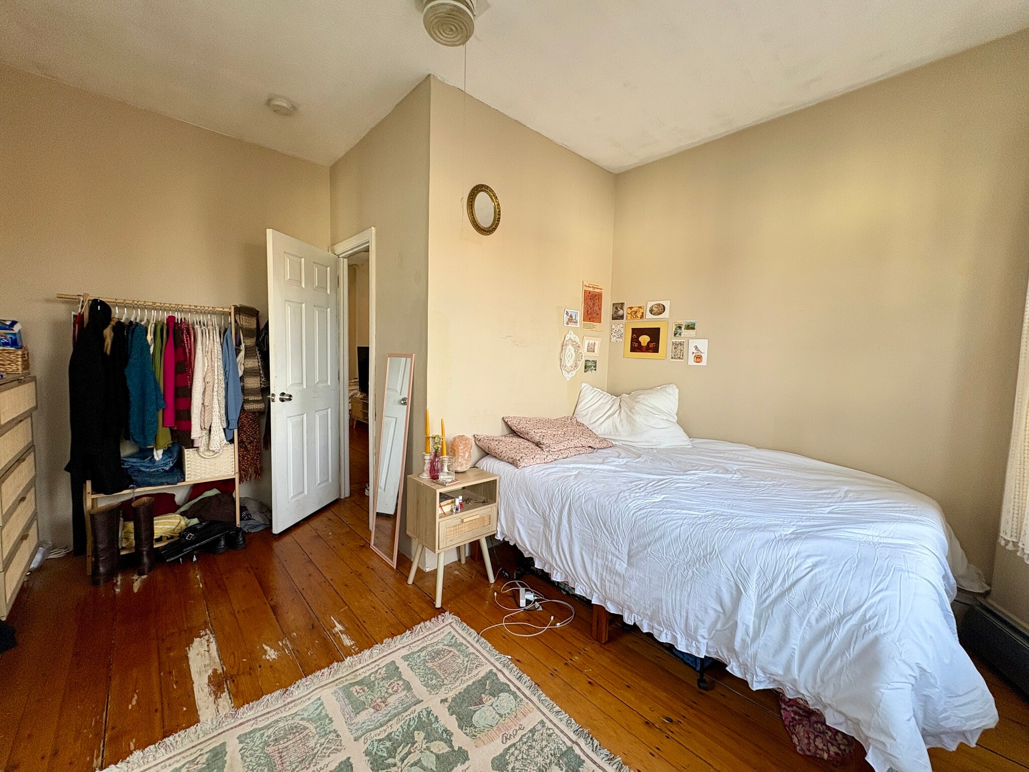 Building Photo - 72 Hillside St