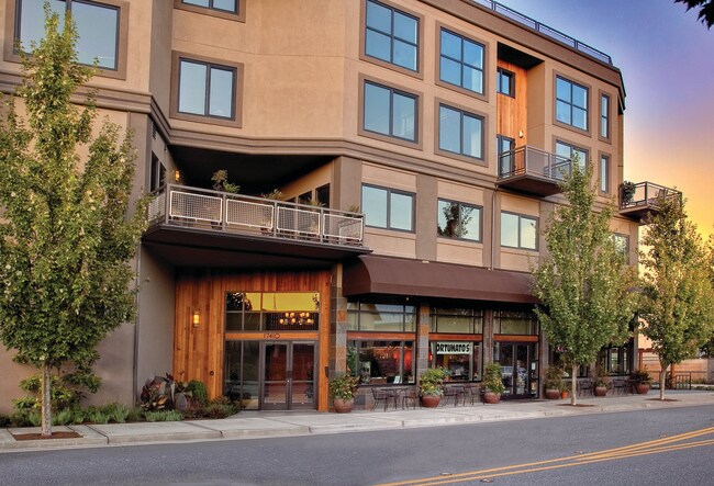 Primary Photo - Arbors of Woodinville