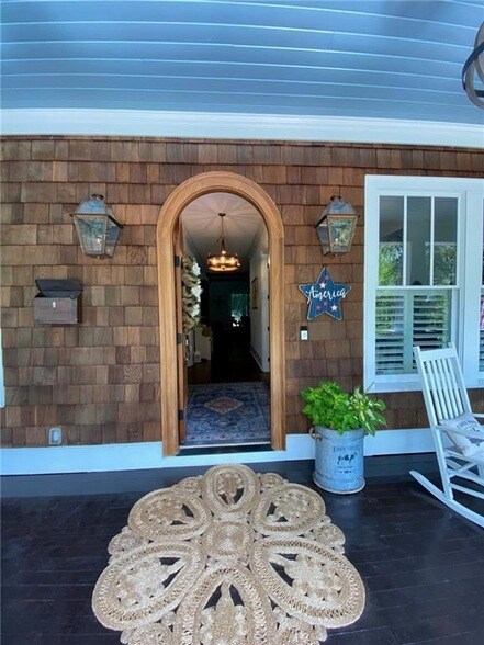 Building Photo - 1891 Ardmore Rd NW