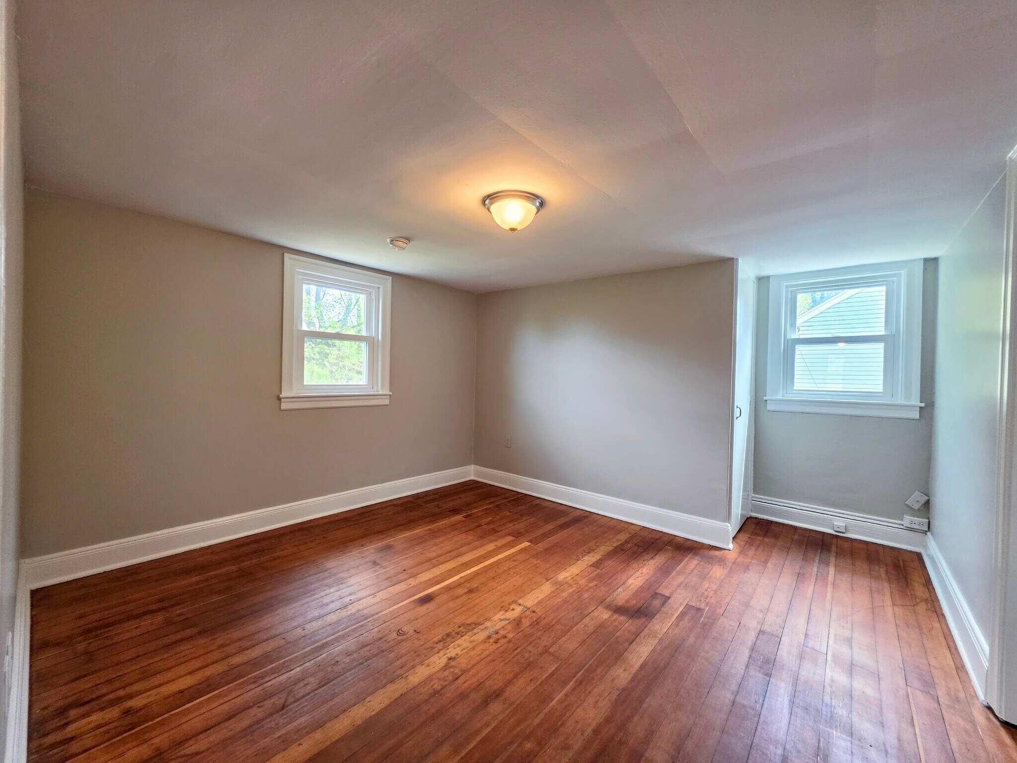 Building Photo - 607 Beaver Valley Pike