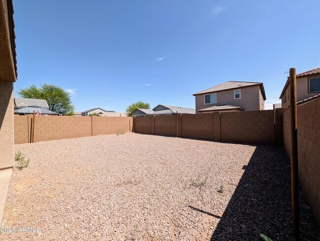 Building Photo - 9509 W Sells Dr