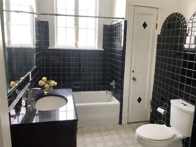 Building Photo - 4603 S Miro St