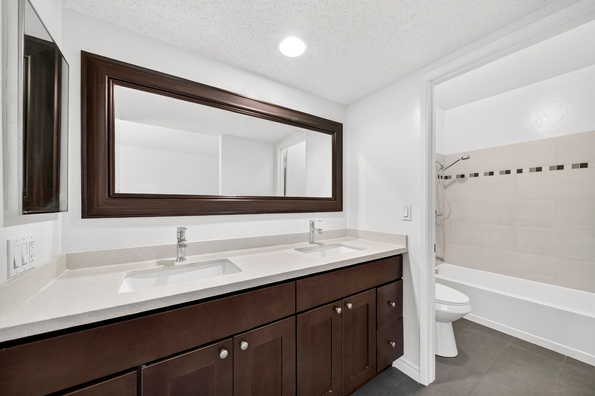 Building Photo - 3467 W 171st St