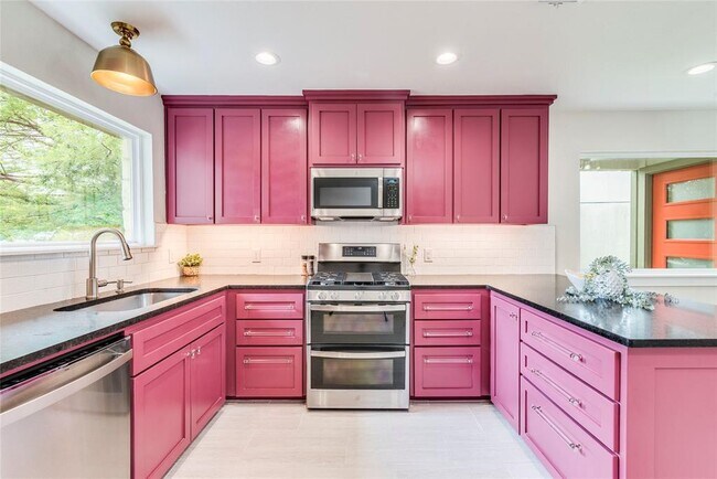 Building Photo - 9908 Willers Way