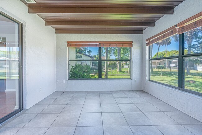 Building Photo - Spacious 2 Bedroom 2 Bath Home in Georgetowne
