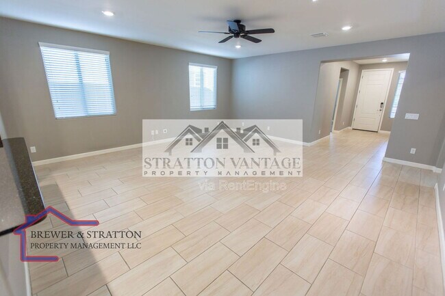 Building Photo - 4118 E Hoot Owl Trail