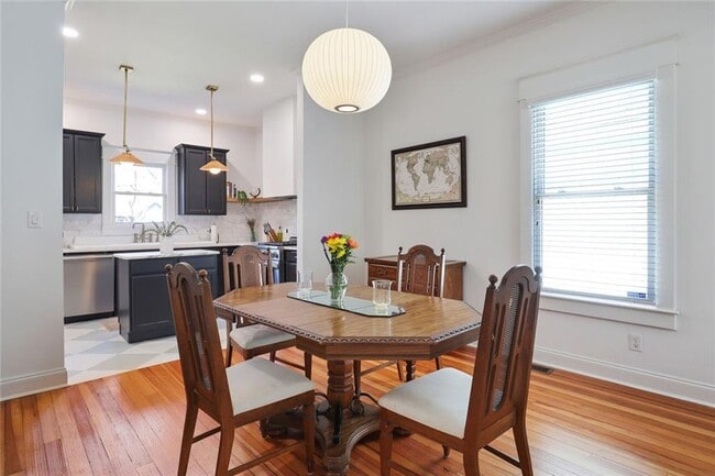 Building Photo - 1212 Merlin Ave SE