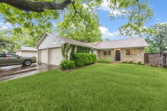 Building Photo - 12817 Hymeadow Dr
