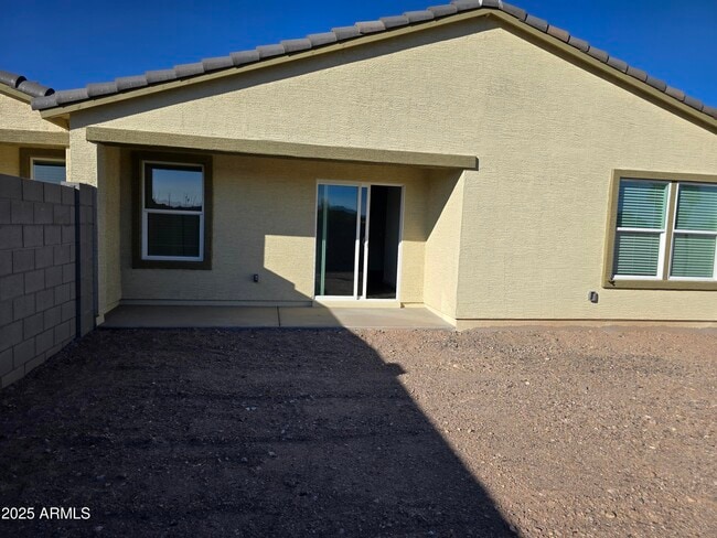 Building Photo - 729 Dylan Ct