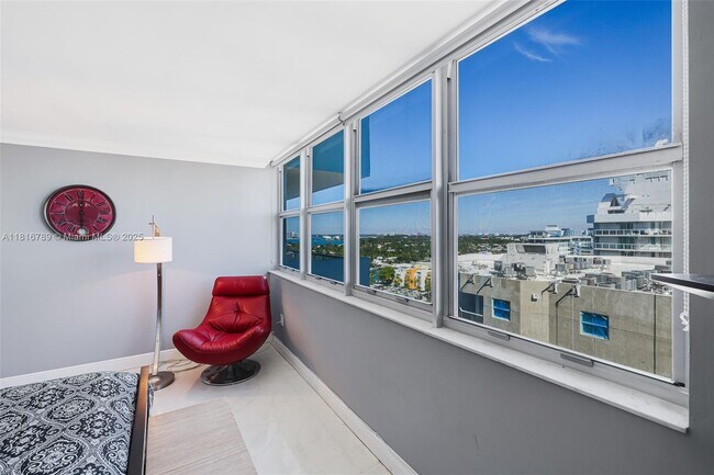 Building Photo - 5838 Collins Ave